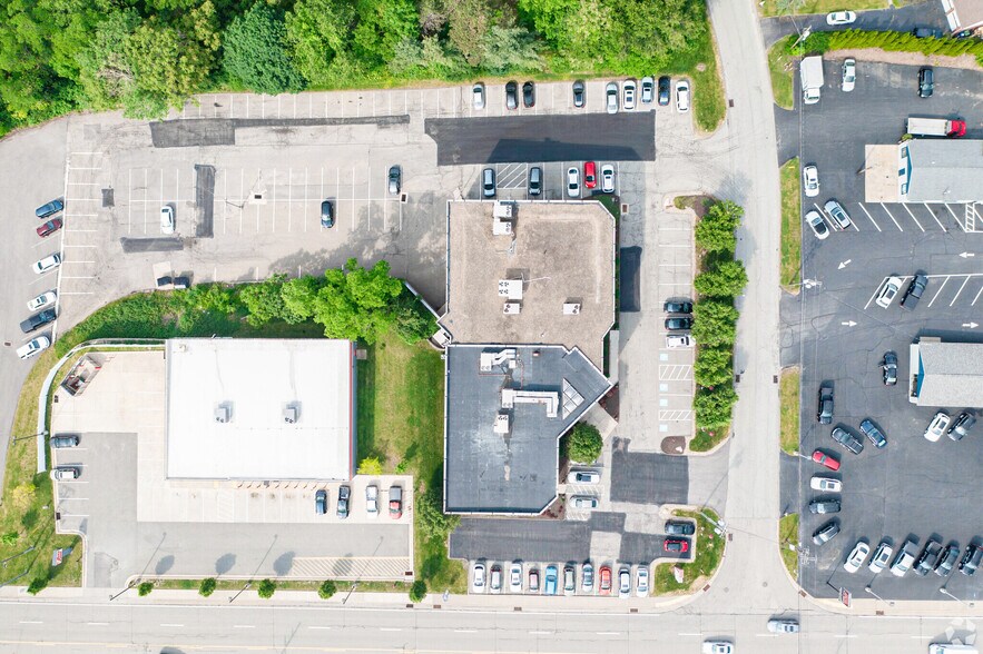 10475 Perry Hwy, Wexford, PA à louer - Photo de l’immeuble – Image 3 sur 16