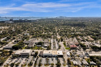 1005 NE 125th St, North Miami, FL - VUE AÉRIENNE  vue de carte - Image1