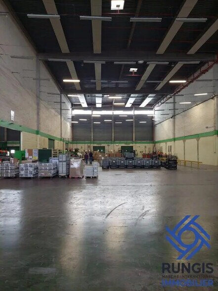 Industriel/Logistique dans Thiais à louer - Photo de l’immeuble – Image 2 sur 5