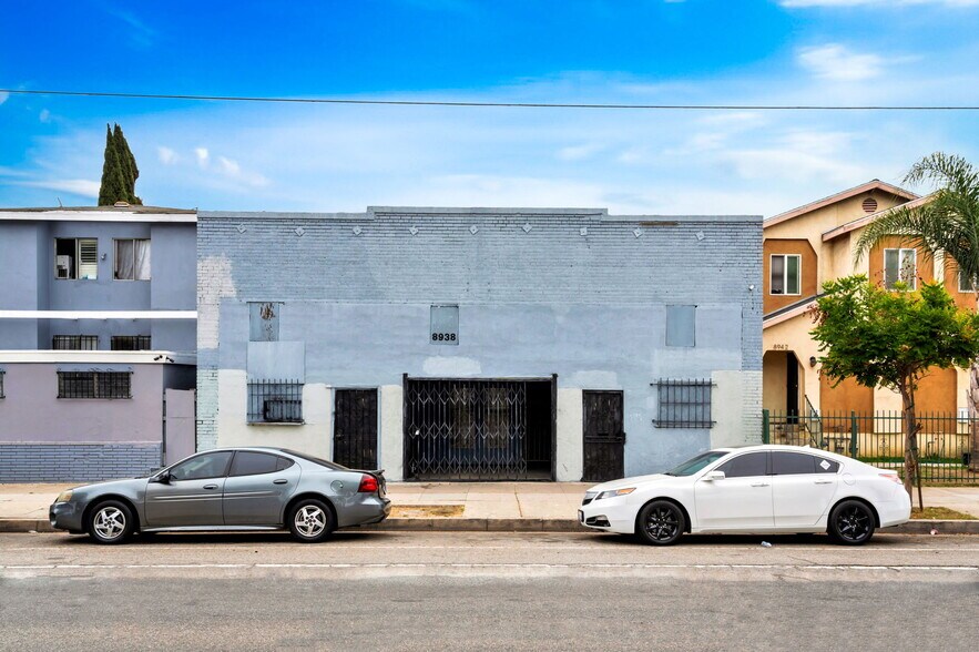 8938 S Vermont Ave, Los Angeles, CA à vendre - Photo de l’immeuble – Image 1 sur 19