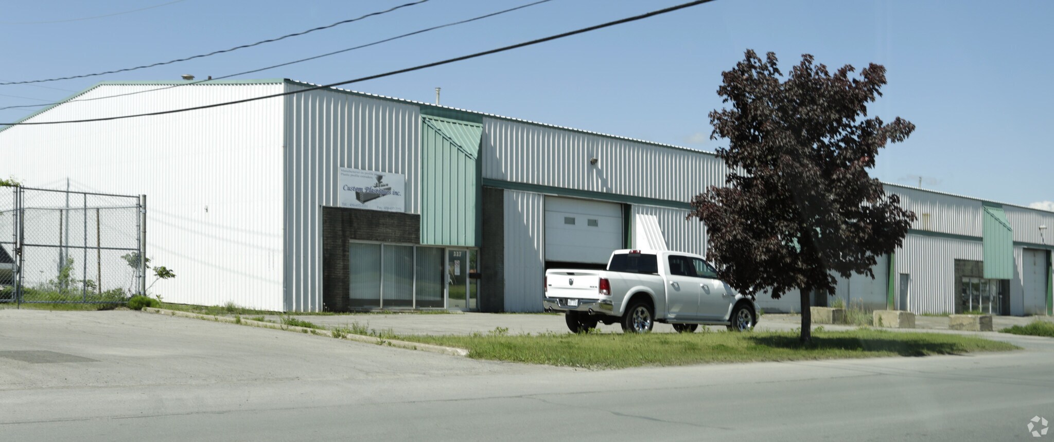 337 Rue Charles-Marchand, Repentigny, QC à louer Photo principale– Image 1 sur 3
