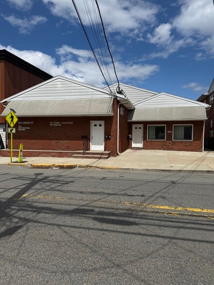 103-105 Union St, Lodi, NJ à vendre - Photo principale – Image 1 sur 4