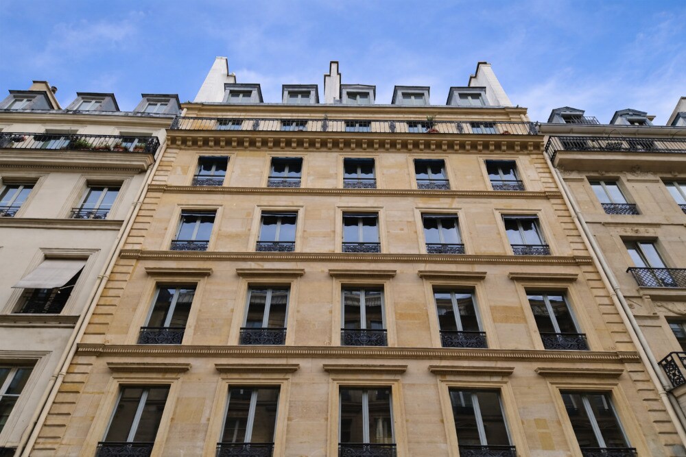 8 Rue Des Capucines, Paris à louer Photo de l’immeuble– Image 1 sur 9