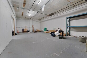 4533 37th St, Long Island City, NY à louer Photo de l’immeuble– Image 2 sur 8