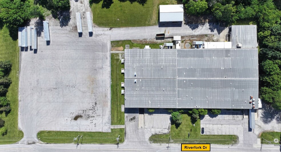 1600 Riverfork Dr E, Huntington, IN à louer - Photo de l’immeuble – Image 2 sur 14