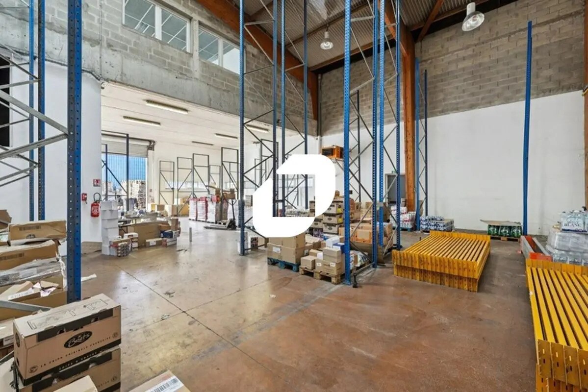 Local d'activités dans Pontault-Combault à vendre Photo intérieure– Image 1 sur 9