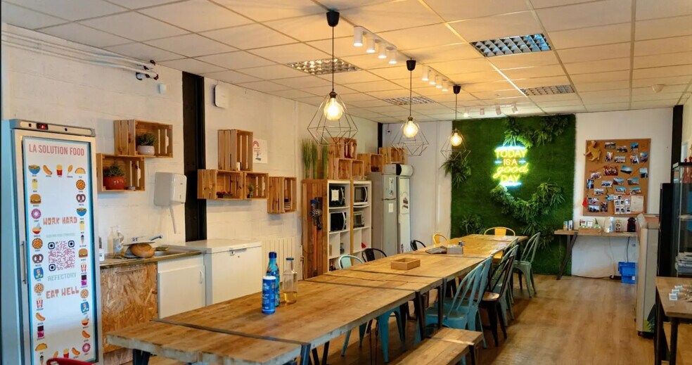1 Rue De La Lucarne Saint Lazare, Saint-Witz à louer - Photo de l’immeuble – Image 2 sur 9