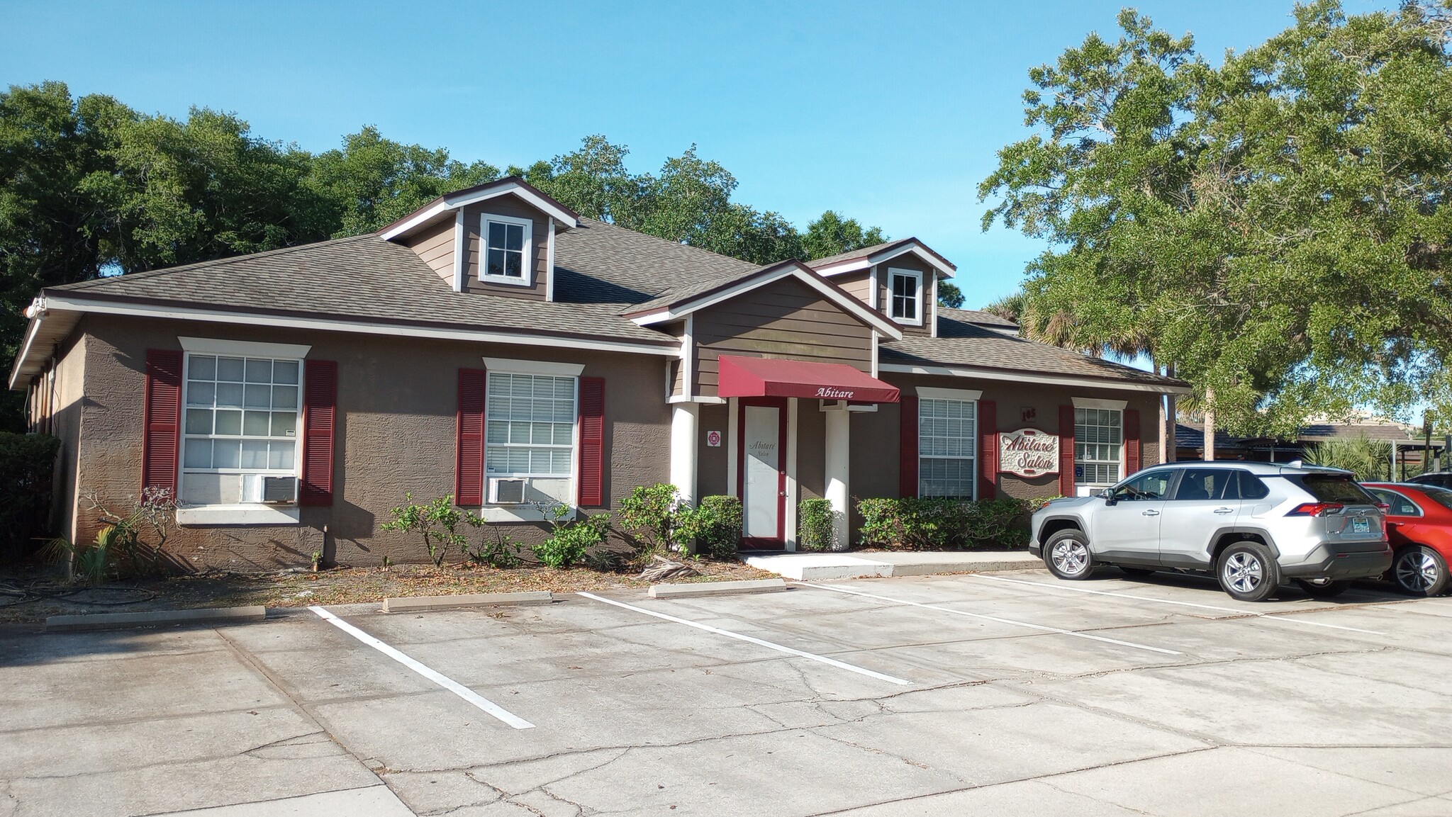 105 Timberlachen Cir, Lake Mary, FL à vendre Photo de l’immeuble– Image 1 sur 13