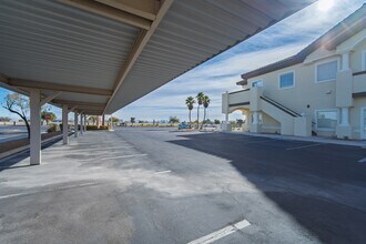 3225 S Rainbow Blvd, Las Vegas, NV à louer Photo de l’immeuble– Image 2 sur 6