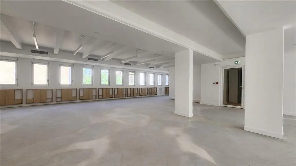 Bureau dans Paris à louer Photo de l’immeuble– Image 1 sur 9