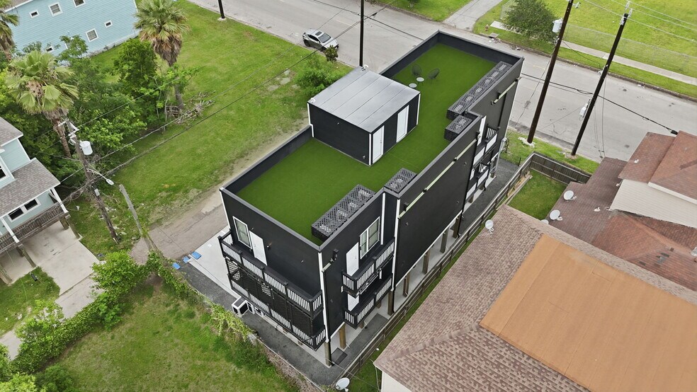 715 28th St, Galveston, TX à vendre - Photo de l’immeuble – Image 2 sur 25