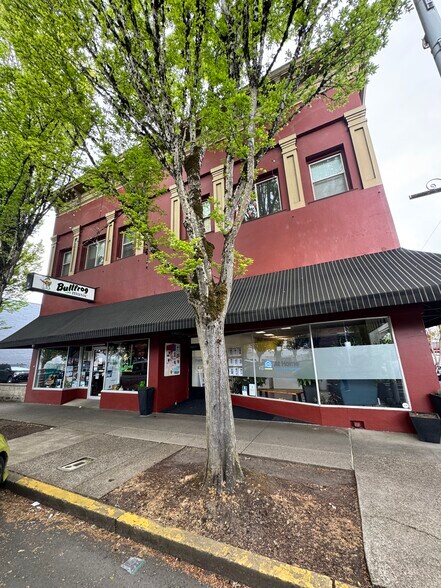 300-310 SW 2nd St, Corvallis, OR à vendre - Photo de l’immeuble – Image 1 sur 48