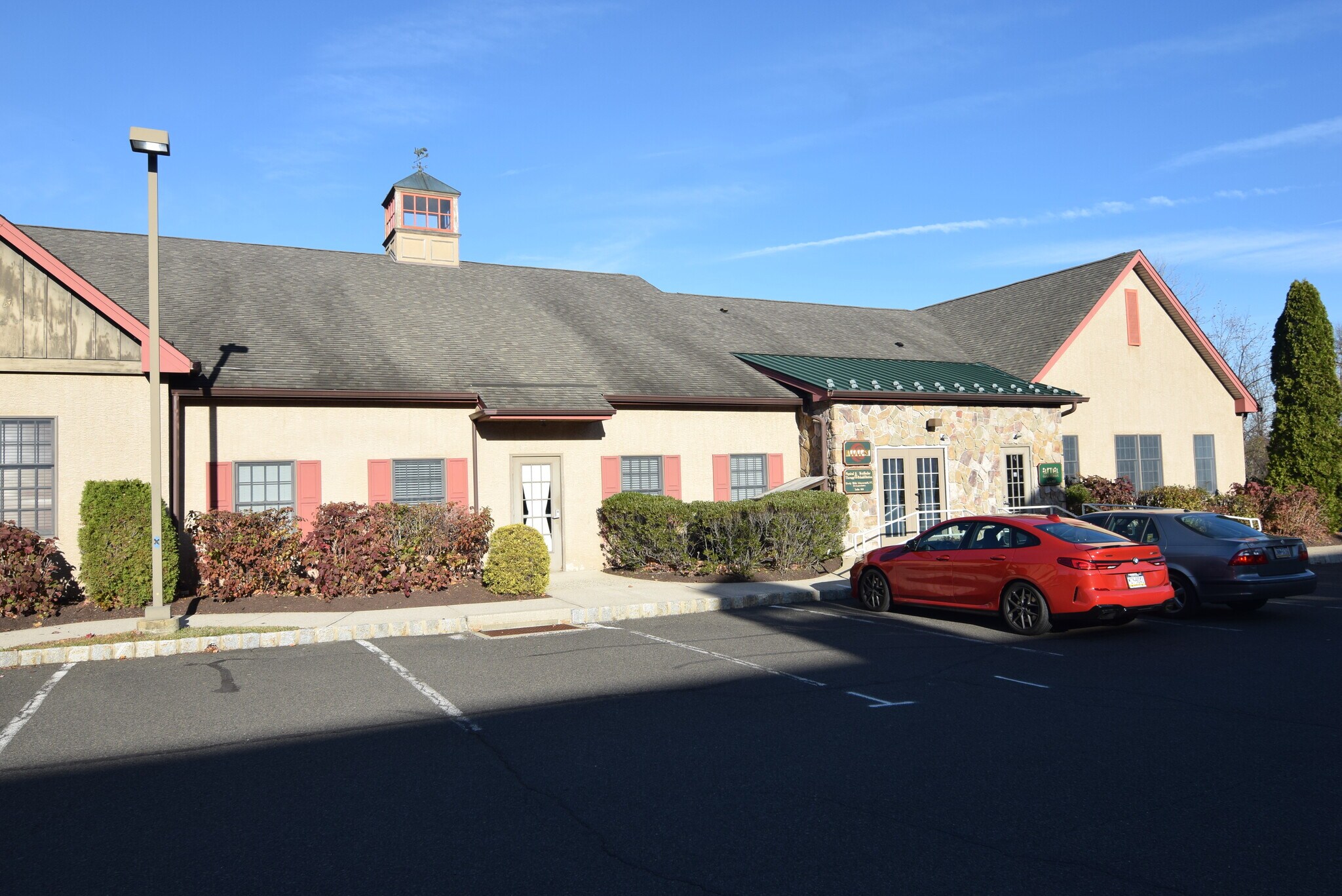 1456 Ferry Rd, Doylestown, PA à vendre Photo de l’immeuble– Image 1 sur 5