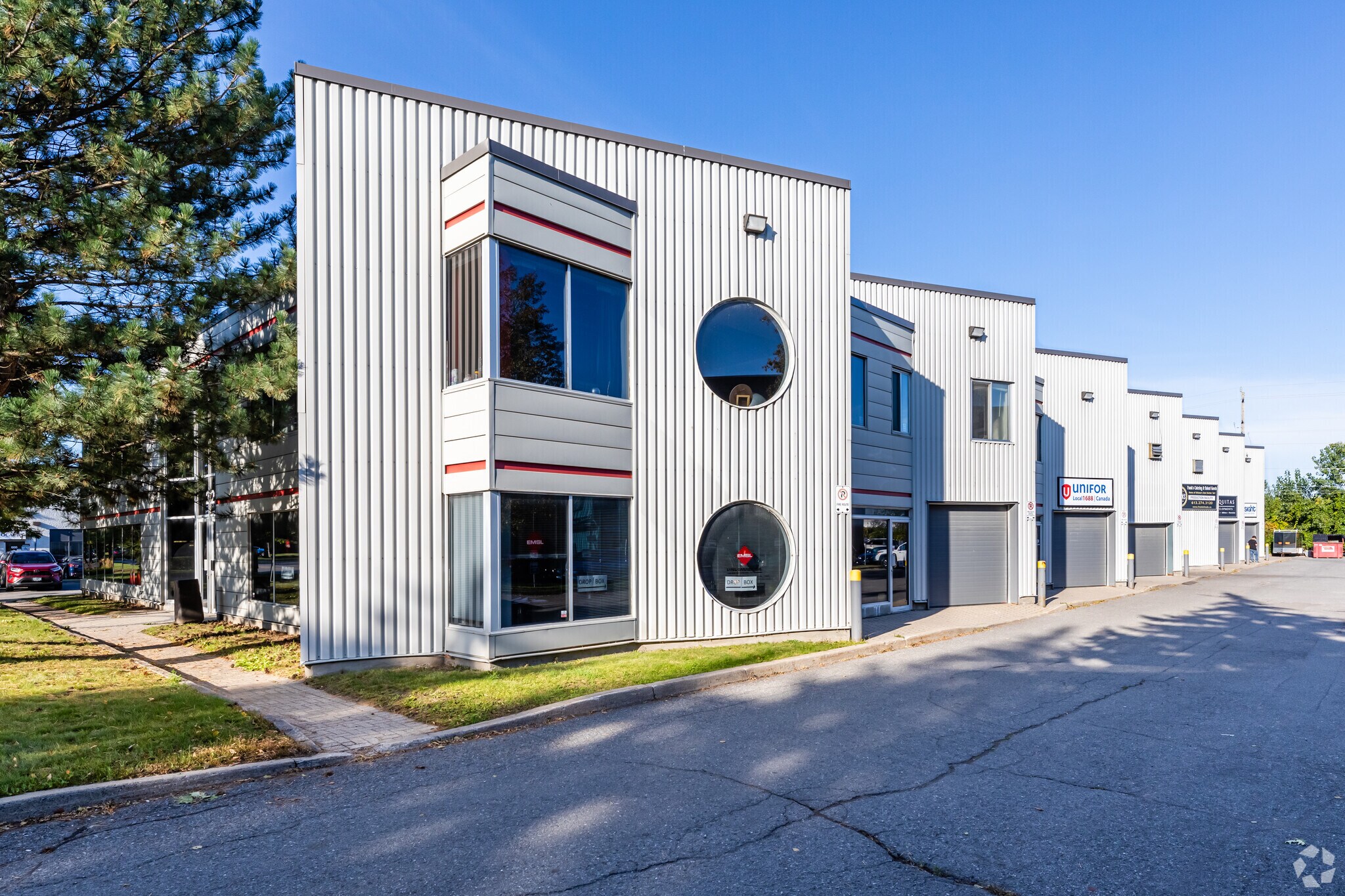 22 Antares Dr, Ottawa, ON à vendre Photo principale– Image 1 sur 9
