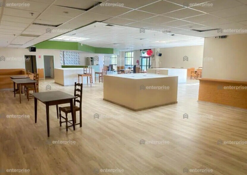 Local commercial dans Hirson à louer - Photo intérieure – Image 2 sur 6