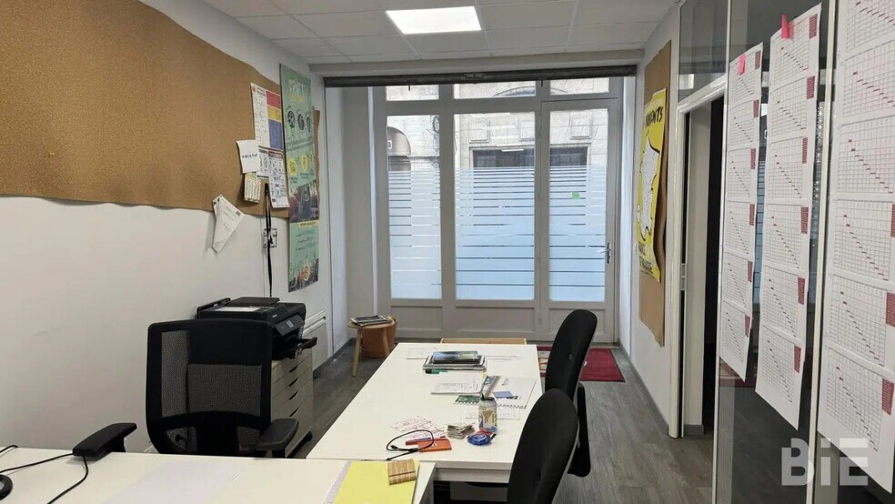 Bureau dans Bordeaux à louer - Photo de l’immeuble – Image 3 sur 5