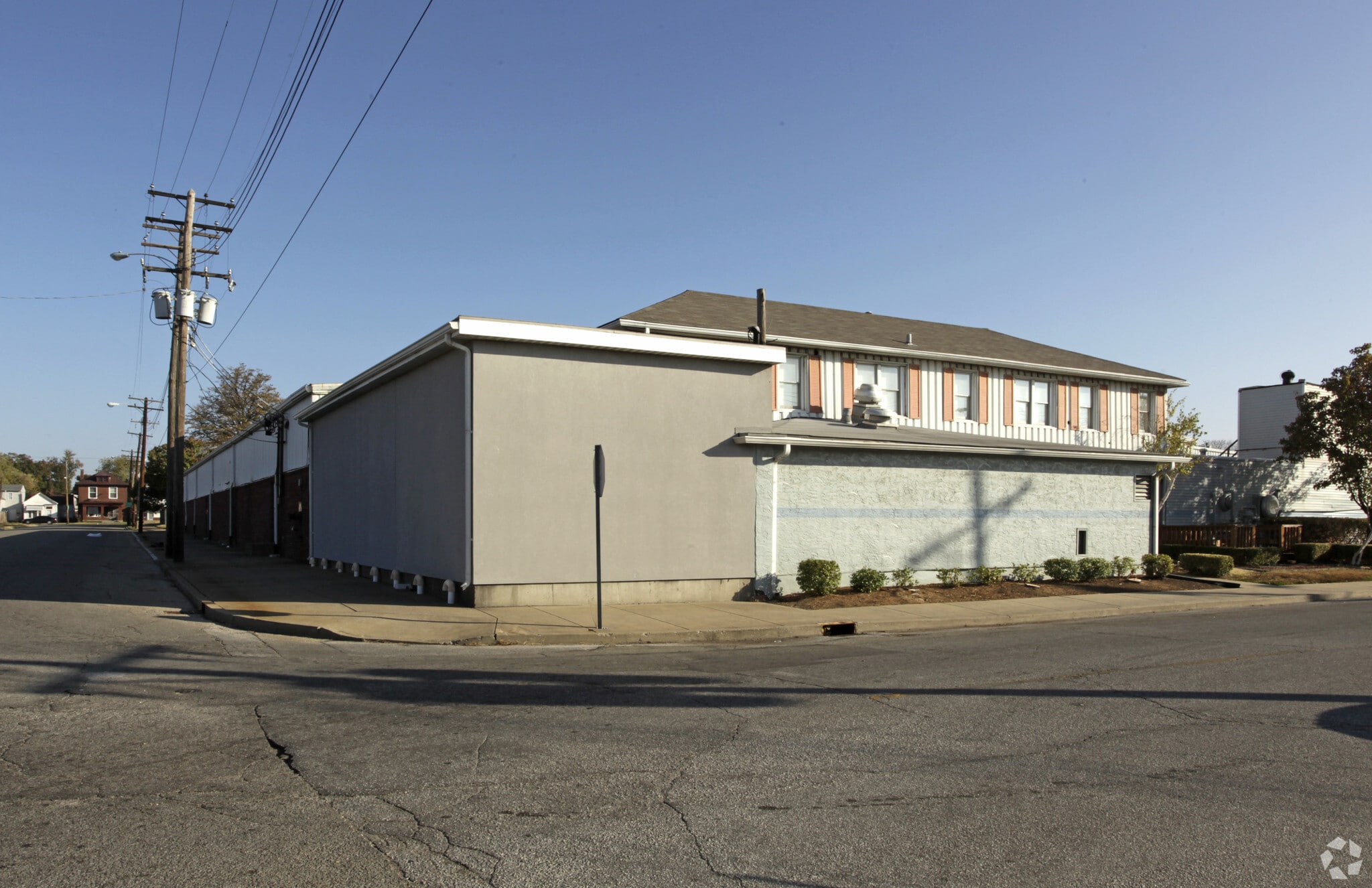 227 S 30th St, Louisville, KY à louer Photo principale– Image 1 sur 27