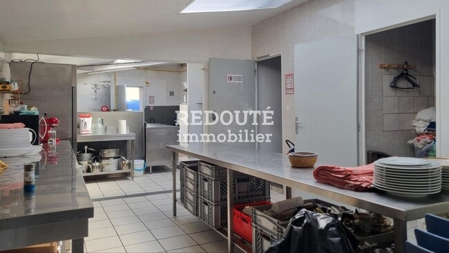 Plus de détails pour Local commercial à vendre