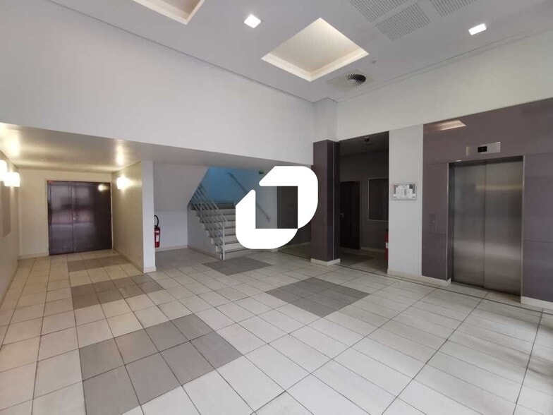 1 Rue Jacques Rueff, Antony à louer - Hall d’entrée – Image 3 sur 16