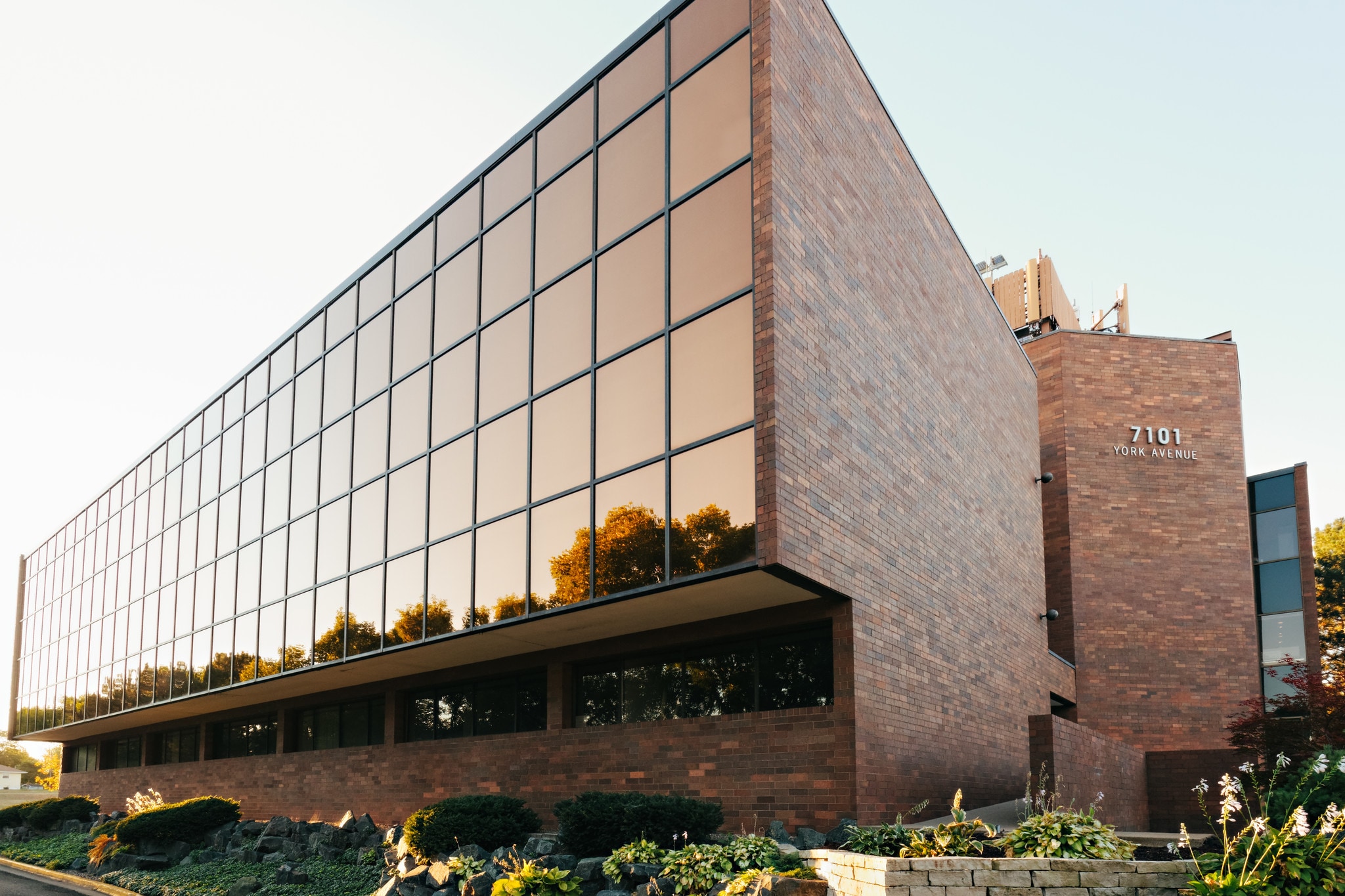 7101 York Ave S, Edina, MN à louer Photo principale– Image 1 sur 9