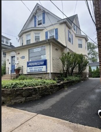 2205 Mount Carmel Ave, Glenside, PA à louer - Photo de l’immeuble – Image 3 sur 4