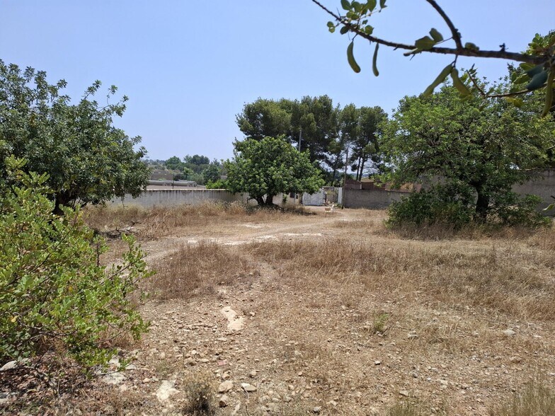 Terrain dans La Pobla de Vallbona, Valencia à vendre - Photo de l’immeuble – Image 3 sur 12