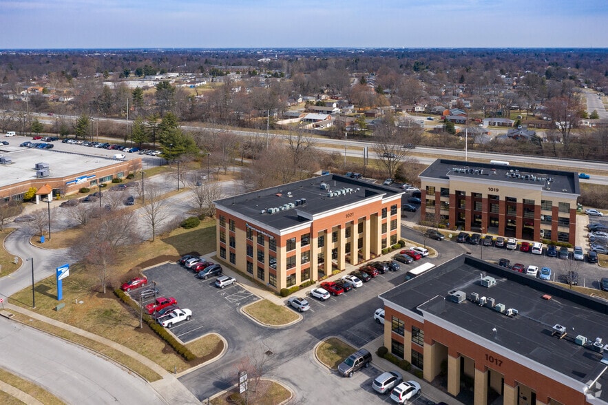 1021 Majestic Dr, Lexington, KY à louer - Aérien – Image 3 sur 5