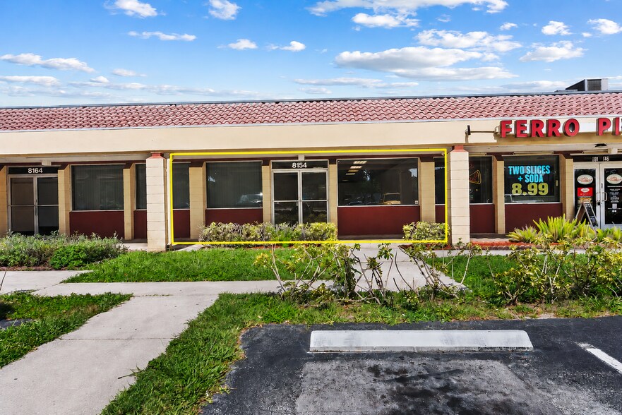 8106-8186 N University Dr, Tamarac, FL à louer - Photo de l’immeuble – Image 3 sur 22