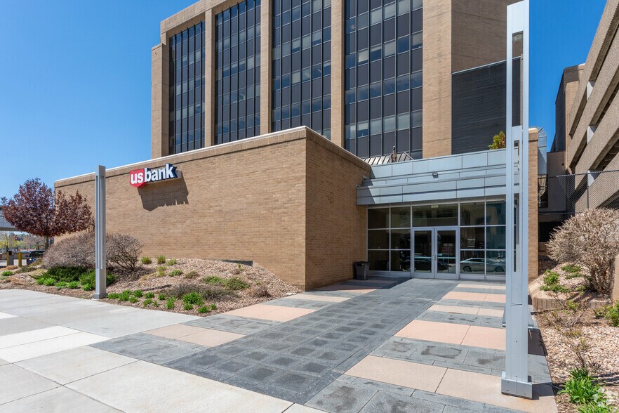 210 University Blvd, Denver, CO à louer - Photo de l’immeuble – Image 2 sur 8