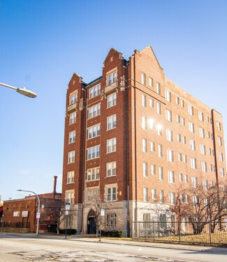 Plus de détails pour 7147 S Jeffery Blvd, Chicago, IL - Logement à vendre