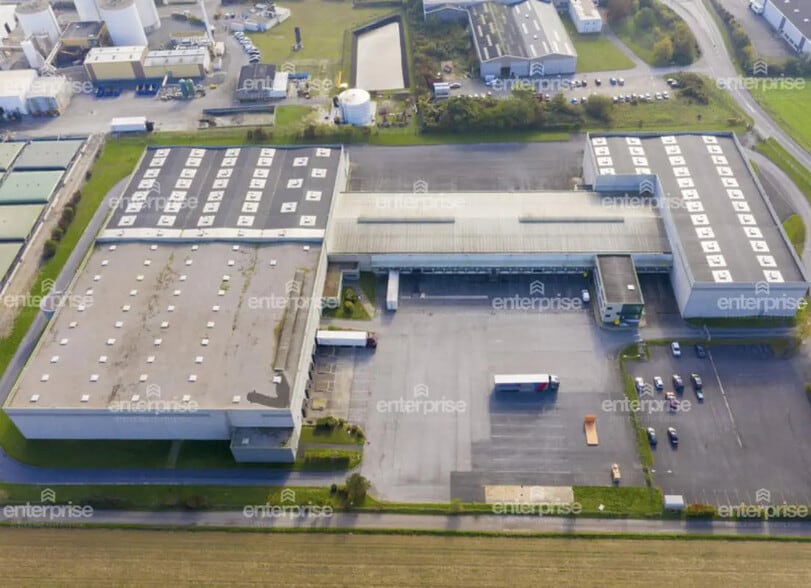Industriel/Logistique dans Amiens à louer - Photo de l’immeuble – Image 2 sur 8