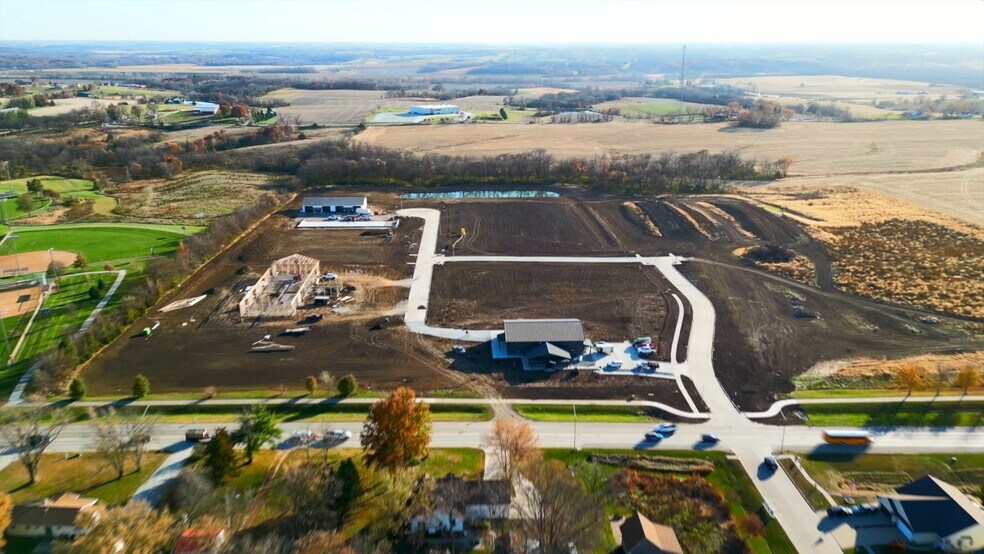 2103 E 2nd Ave, Indianola, IA à vendre - Vidéo sur l’annonce professionnelle – Image 2 sur 5