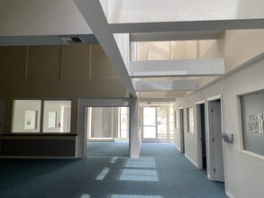 517-521 N Euclid Ave, Ontario, CA à vendre Photo intérieure– Image 2 sur 6