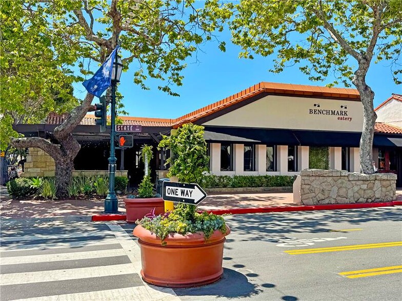 6-18 W Anapamu St, Santa Barbara, CA à vendre - Photo de l’immeuble – Image 2 sur 5