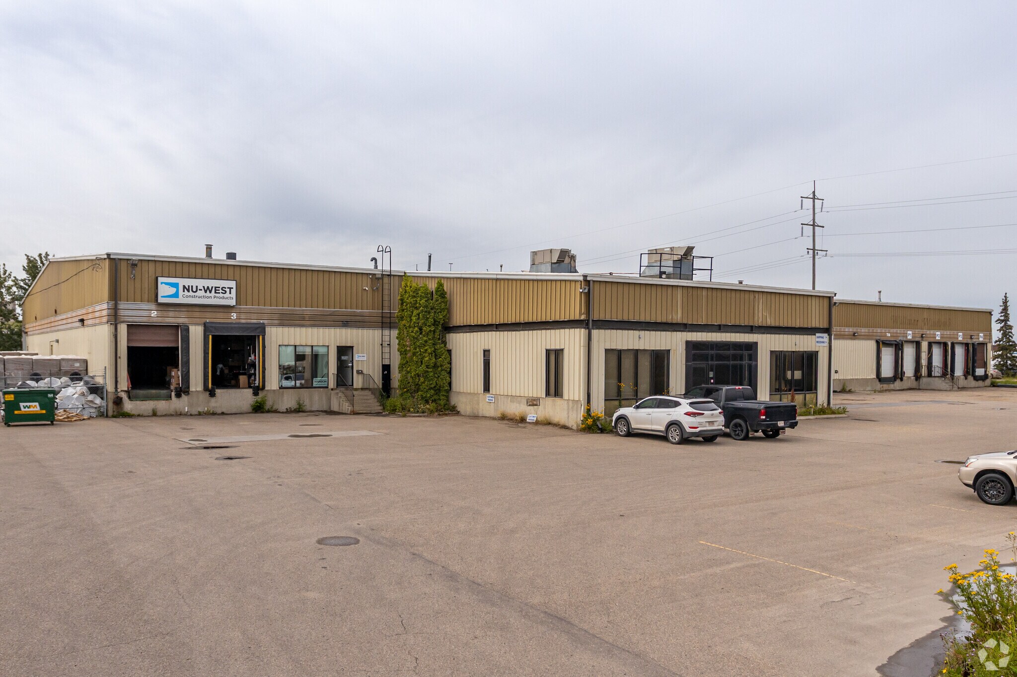 16295 132nd Ave NW, Edmonton, AB à louer Photo principale– Image 1 sur 3