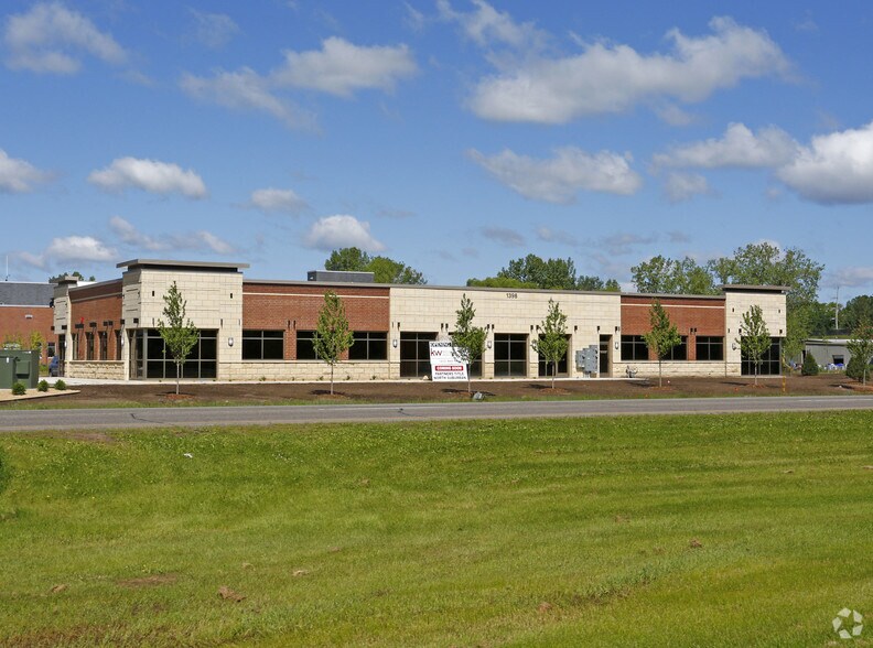 1398 Lake St S, Forest Lake, MN à louer - Photo de l’immeuble – Image 2 sur 3