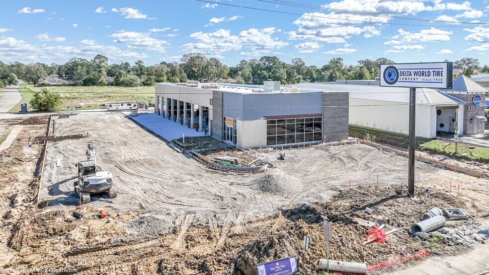 2327 Oneal Ln, Baton Rouge, LA à vendre - Photo de l’immeuble – Image 2 sur 6