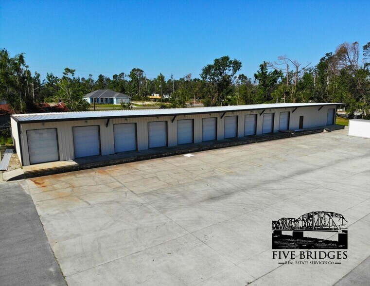 3006 Lisenby Ave, Panama City, FL à louer - Photo de l’immeuble – Image 3 sur 12