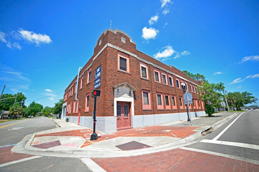 2202 N Main St, Jacksonville, FL à louer - Photo principale – Image 1 sur 26