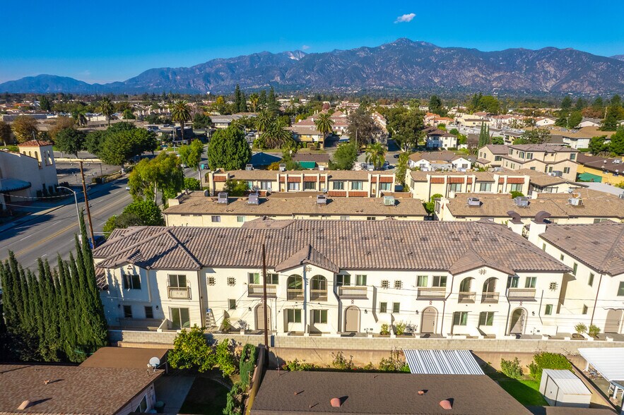 1222-1228 Temple City Blvd, Arcadia, CA à vendre - Aérien – Image 1 sur 32