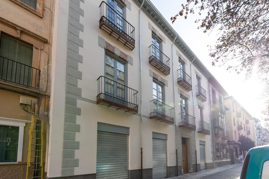 Local commercial dans Granada à louer - Photo de l’immeuble – Image 2 sur 8
