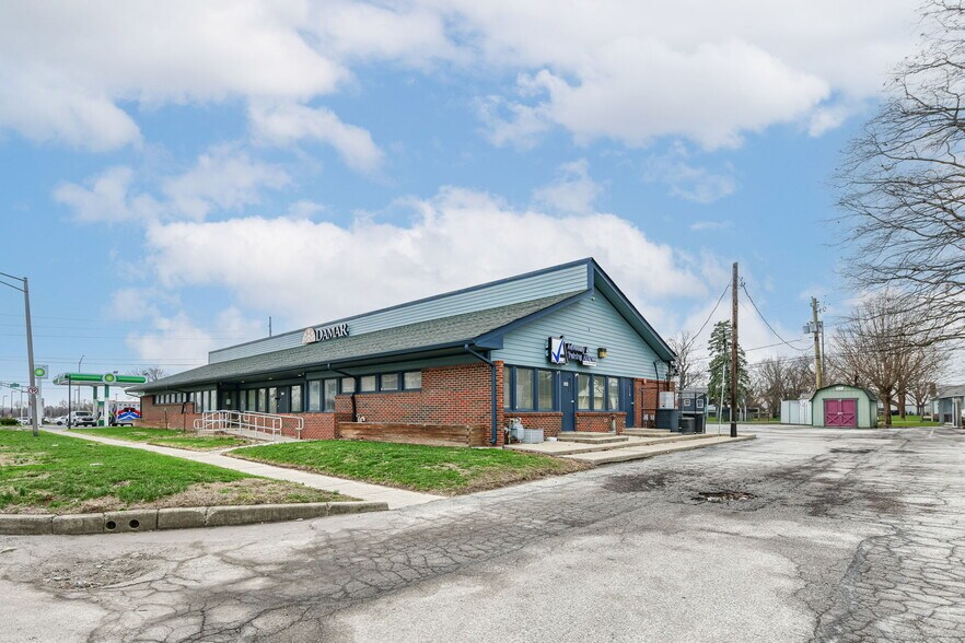 1640 N Ritter Ave, Indianapolis, IN à louer - Photo de l’immeuble – Image 3 sur 62