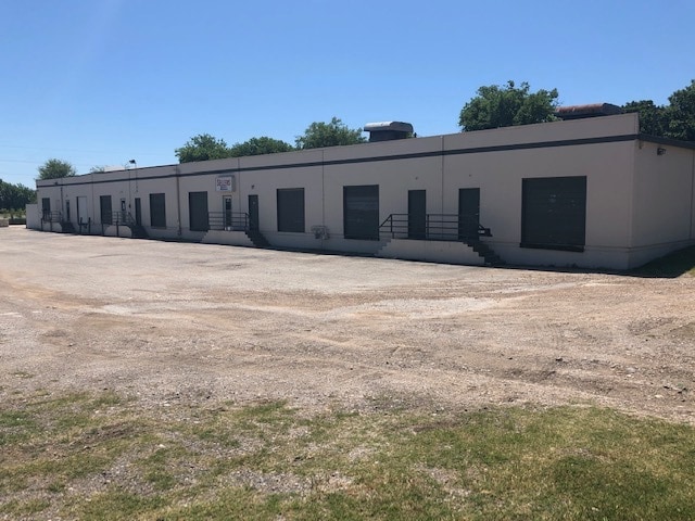 230 S Grants Ln, Fort Worth, TX à vendre - Photo principale – Image 1 sur 14