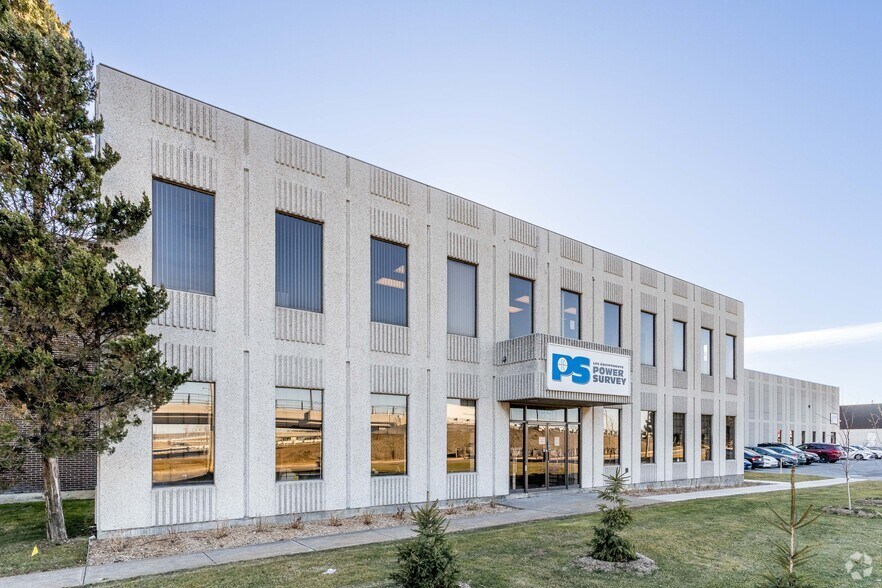 7850 Rte Transcanadienne, Montréal, QC à louer - Photo de l’immeuble – Image 3 sur 4