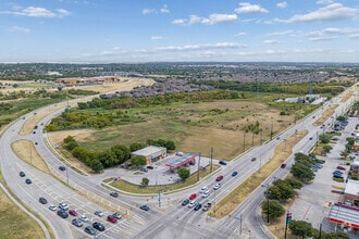 NEQ Golden Triangle Blvd & Beach St, Keller, TX - Vue aérienne vue de carte - Image1