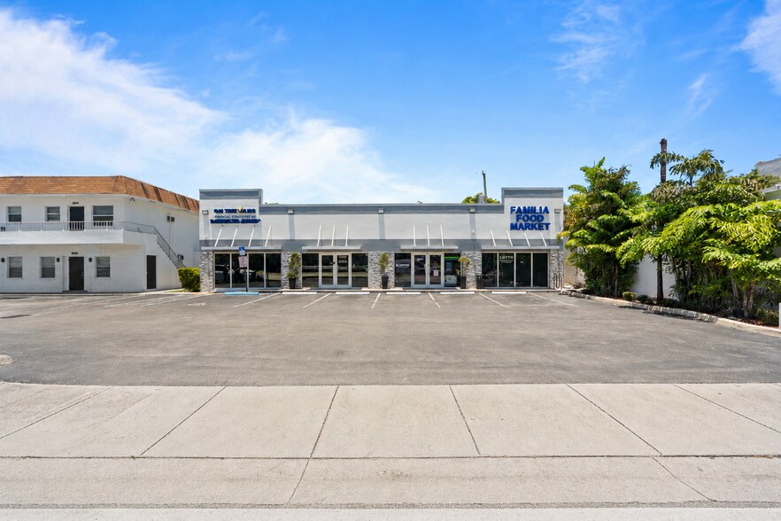3655 N Dixie Hwy, Oakland Park, FL à louer - Photo de l’immeuble – Image 2 sur 14