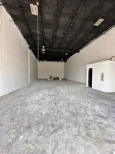 6315-6331 Skyline Dr, Houston, TX à louer Photo intérieure– Image 2 sur 3