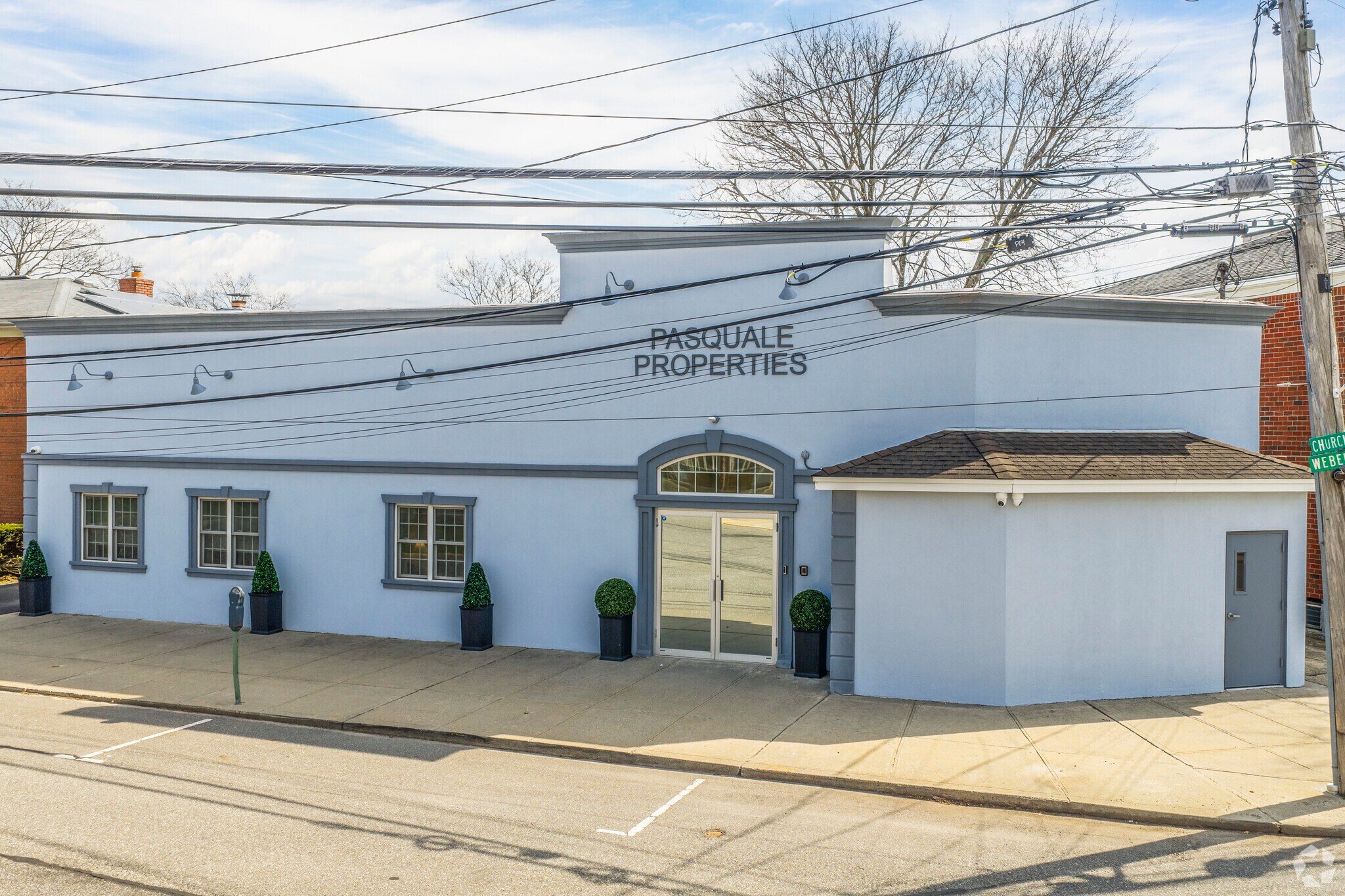 4 Weber Ave, Malverne, NY à louer Photo de l’immeuble– Image 1 sur 11