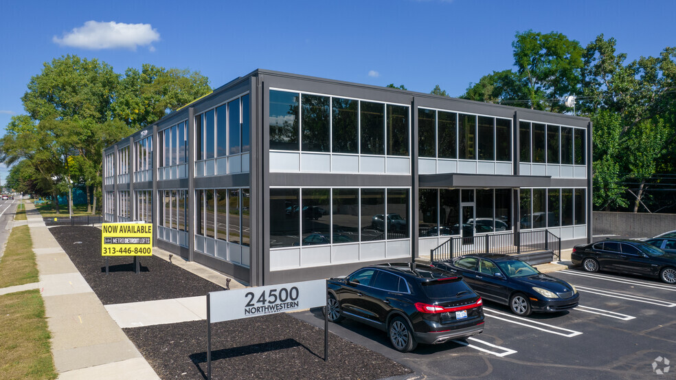 24500 Northwestern Hwy, Southfield, MI à louer - Photo de l’immeuble – Image 3 sur 14