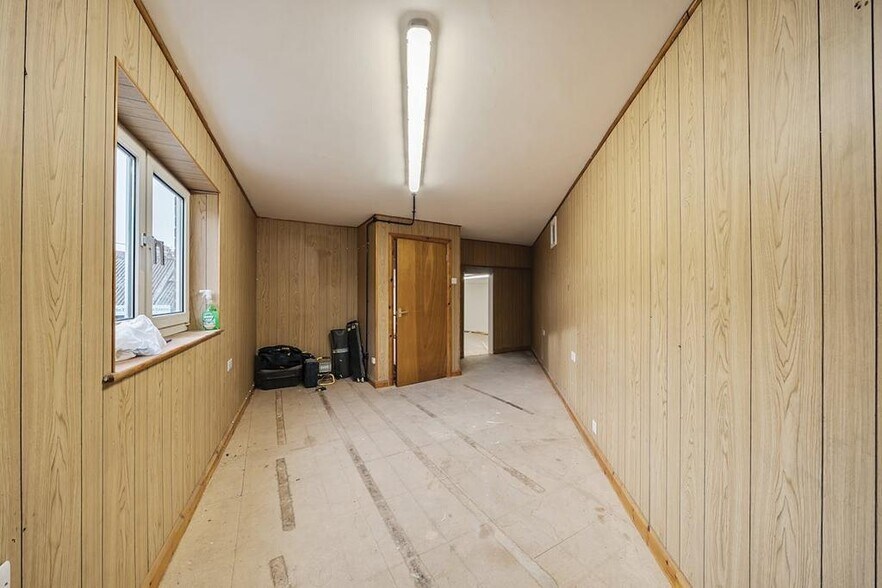 56 Bridge St, Pinner à vendre - Photo de l’immeuble – Image 3 sur 14